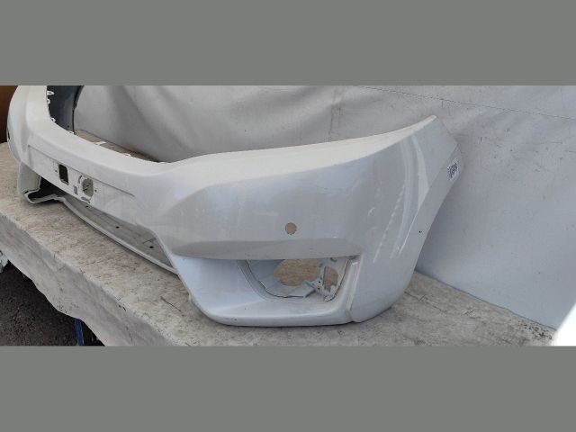 bontott HONDA JAZZ Első Lökhárító (Üresen)