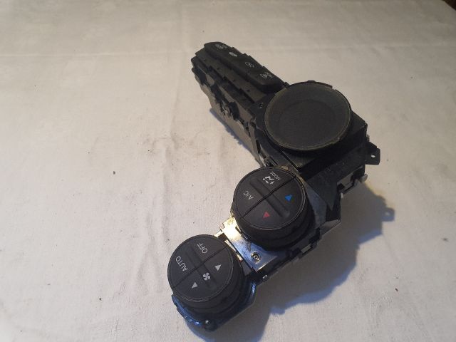 bontott HONDA JAZZ Fűtéskapcsoló (digit klímás)