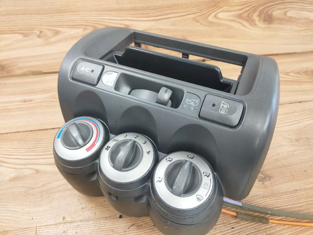 bontott HONDA JAZZ Fűtéskapcsoló (manuális klímás)