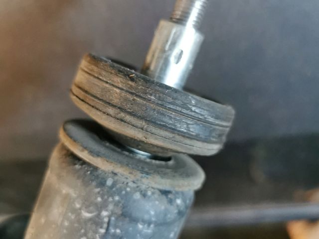 bontott HONDA JAZZ Hátsó Lengéscsillapító Pár