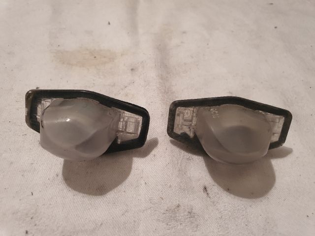 bontott HONDA JAZZ Hátsó Rendszámtábla Világítás