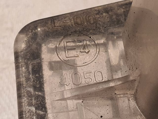 bontott HONDA JAZZ Hátsó Rendszámtábla Világítás