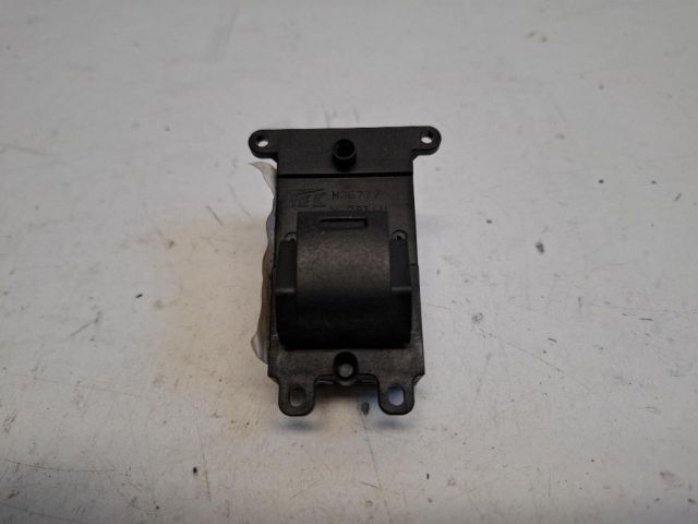 bontott HONDA JAZZ Jobb első Ablakemelő Kapcsoló