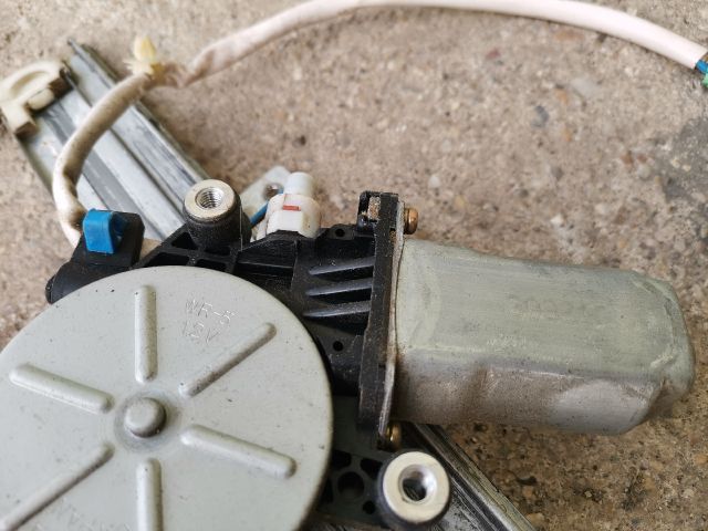 bontott HONDA JAZZ Jobb első Ablakemelő Szerkezet (Elektromos)