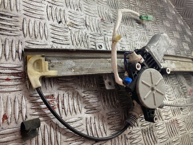 bontott HONDA JAZZ Jobb első Ablakemelő Szerkezet (Elektromos)