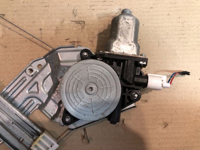 bontott HONDA JAZZ Jobb első Ablakemelő Szerkezet (Elektromos)