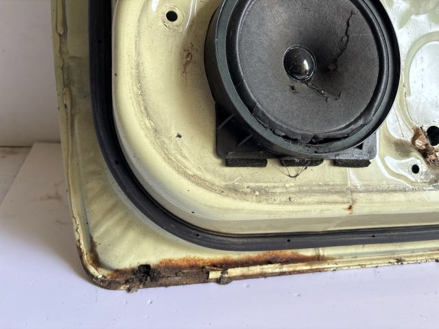 bontott HONDA JAZZ Jobb első Ajtó (Üres lemez)