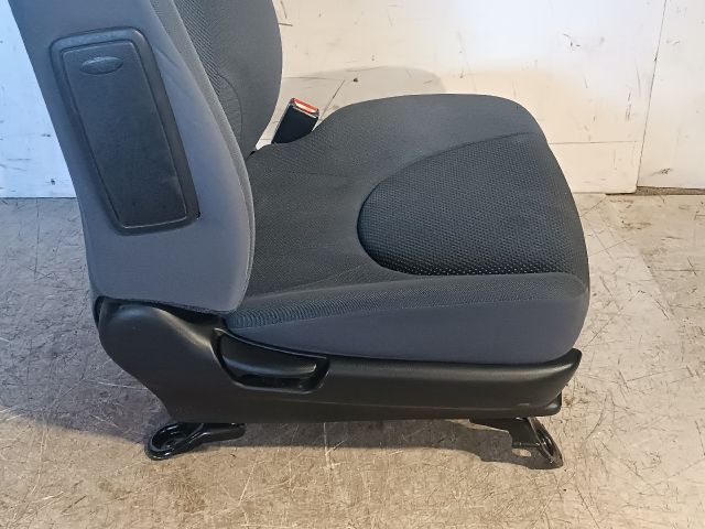 bontott HONDA JAZZ Jobb első Ülés