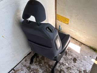 bontott HONDA JAZZ Jobb első Ülés