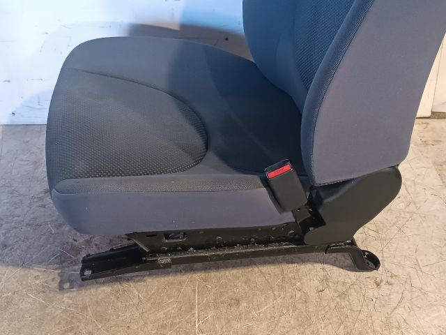 bontott HONDA JAZZ Jobb első Ülés