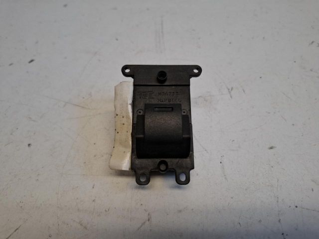 bontott HONDA JAZZ Jobb hátsó Ablakemelő Kapcsoló