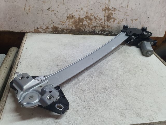 bontott HONDA JAZZ Jobb hátsó Ablakemelő Szerkezet (Elektromos)