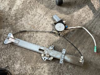 bontott HONDA JAZZ Jobb hátsó Ablakemelő Szerkezet (Elektromos)
