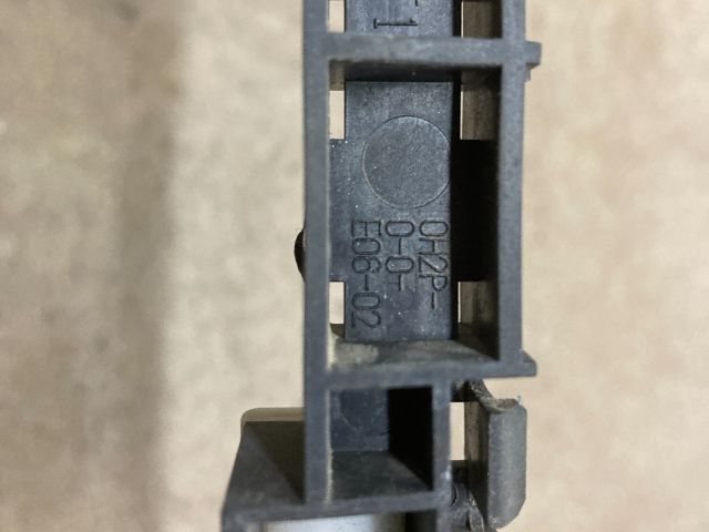 bontott HONDA JAZZ Jobb hátsó Lökhárító Tartó (Műanyag)