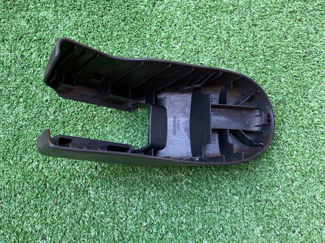bontott HONDA JAZZ Jobb hátsó Ülés melletti Kárpit