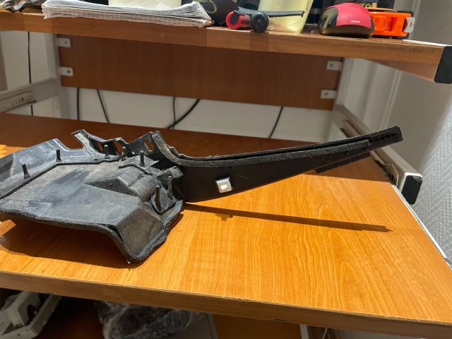 bontott HONDA JAZZ Jobb Levélrács Záróvég