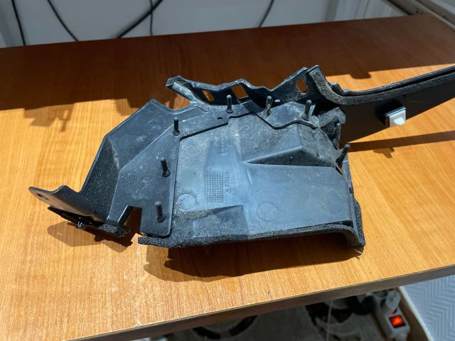 bontott HONDA JAZZ Jobb Levélrács Záróvég