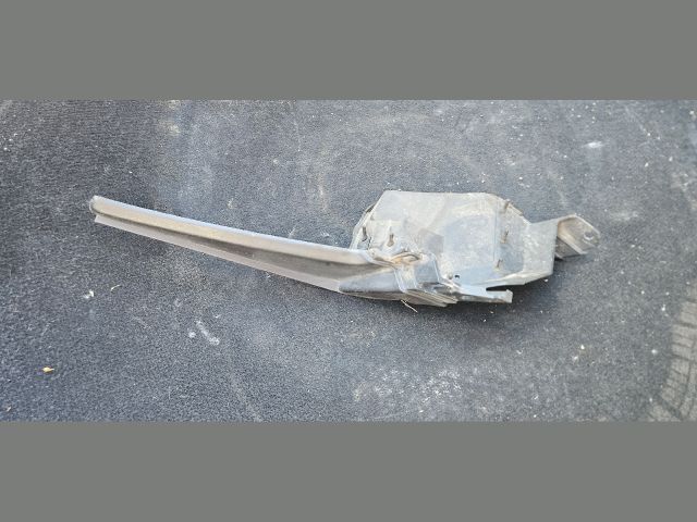 bontott HONDA JAZZ Jobb Szélvédő Alatti Vízelvezető Műanyag