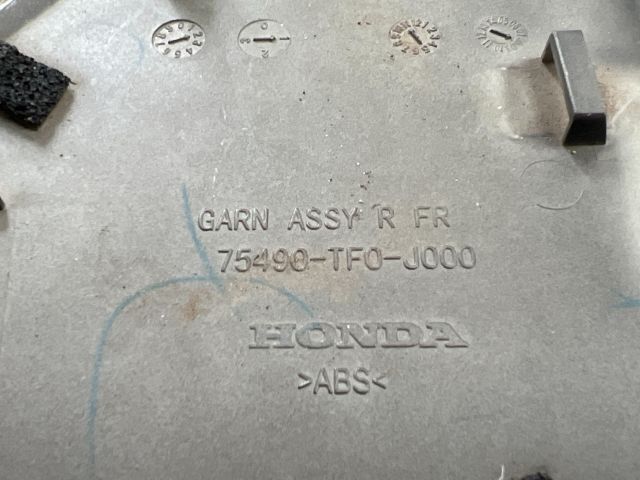 bontott HONDA JAZZ Jobb Visszapillantó Tükör Előtti Burkolat