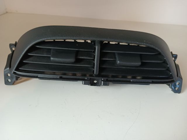 bontott HONDA JAZZ Középső Szellőző