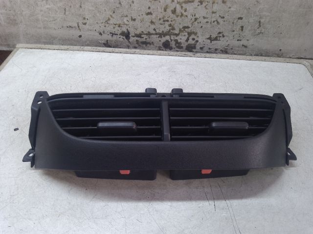 bontott HONDA JAZZ Középső Szellőző