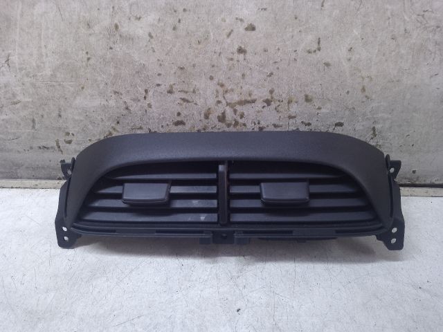 bontott HONDA JAZZ Középső Szellőző