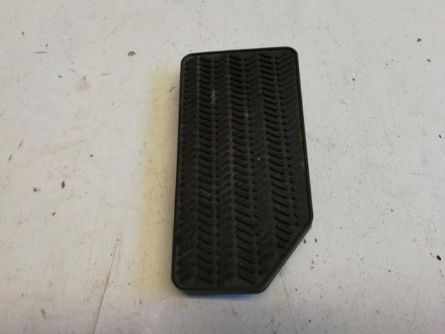 bontott HONDA JAZZ Lábtámasz Burkolat