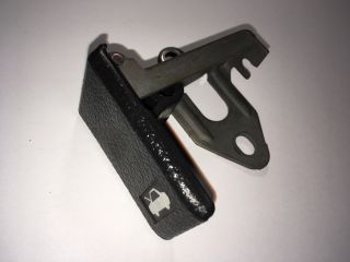 bontott HONDA JAZZ Motorháztető Nyitó Kar / Gomb