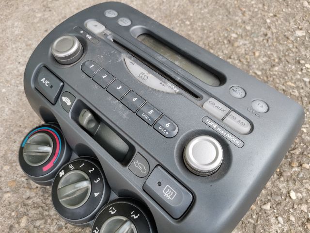 bontott HONDA JAZZ Rádió / CD