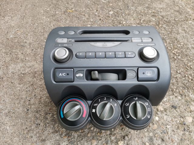 bontott HONDA JAZZ Rádió / CD