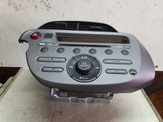 bontott HONDA JAZZ Rádió / CD