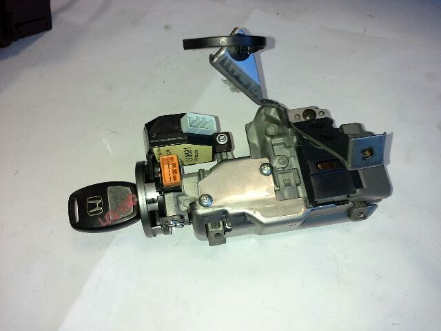 bontott HONDA LEGEND Gyújtáskapcsoló Házzal