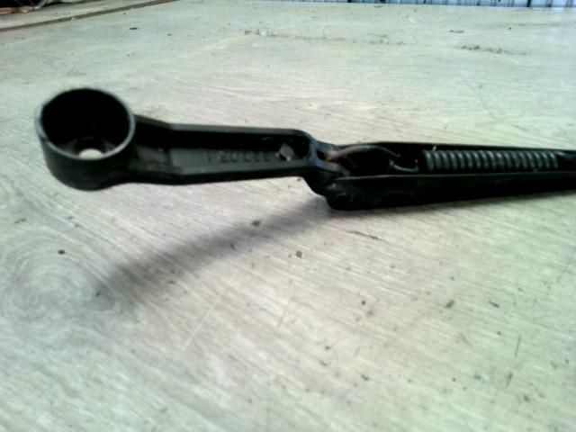 bontott HONDA LOGO Bal első Ablaktörlő Kar