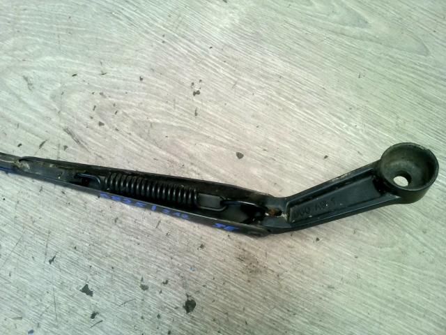 bontott HONDA LOGO Jobb első Ablaktörlő Kar