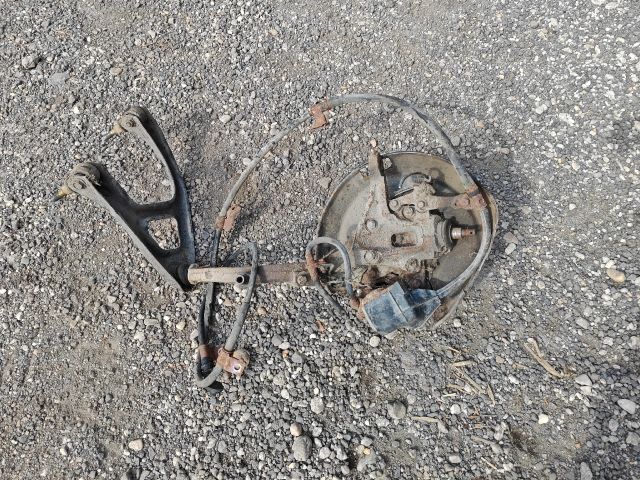 bontott HONDA PRELUDE Bal hátsó Csonkállvány Kerékaggyal