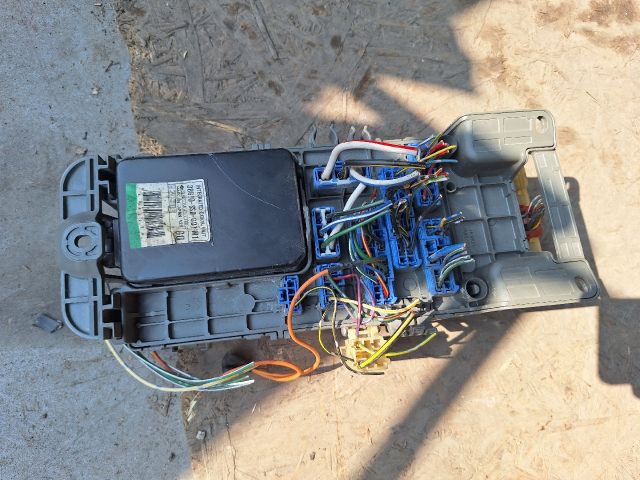 bontott HONDA PRELUDE Biztosítéktábla Utastér