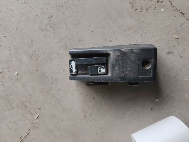 bontott HONDA PRELUDE Csomagtér Nyitó Kar / Gomb