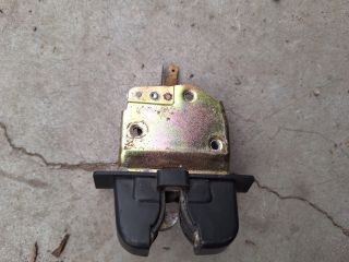 bontott HONDA PRELUDE Csomagtérajtó Zárszerkezet