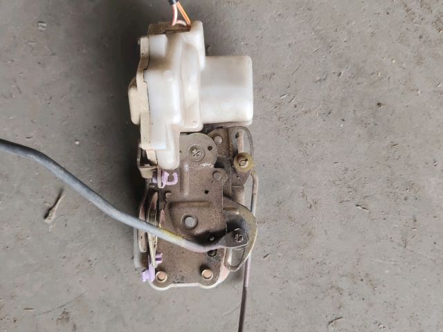 bontott HONDA PRELUDE Jobb első Ajtózár