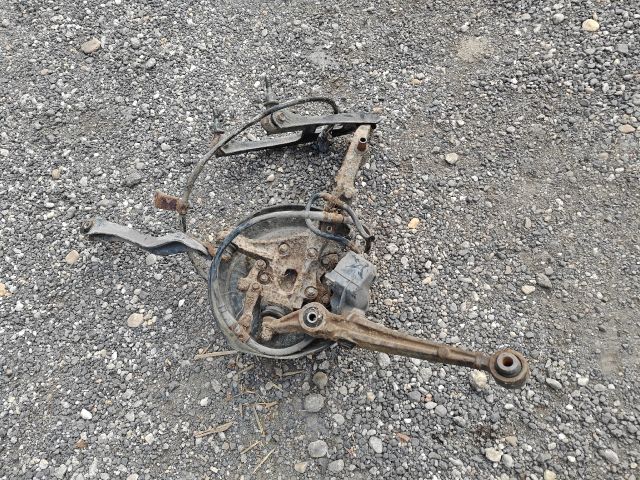 bontott HONDA PRELUDE Jobb hátsó Csonkállvány Kerékaggyal