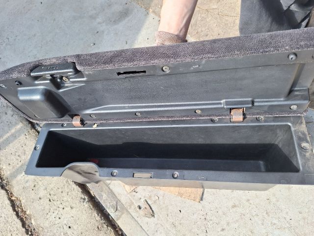 bontott HONDA PRELUDE Könyöklő