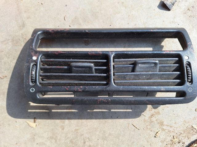 bontott HONDA PRELUDE Középső Szellőző