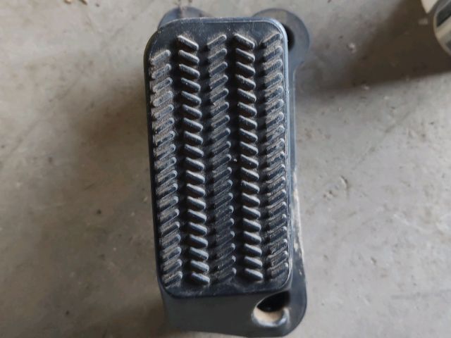 bontott HONDA PRELUDE Lábtámasz Burkolat