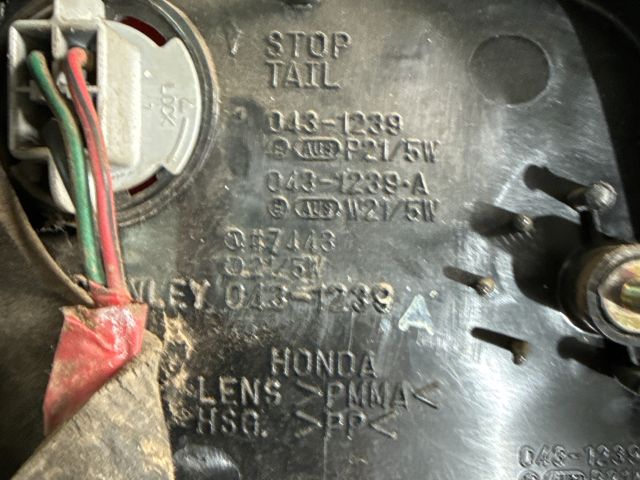 bontott HONDA SHUTTLE Jobb Hátsó Lámpa