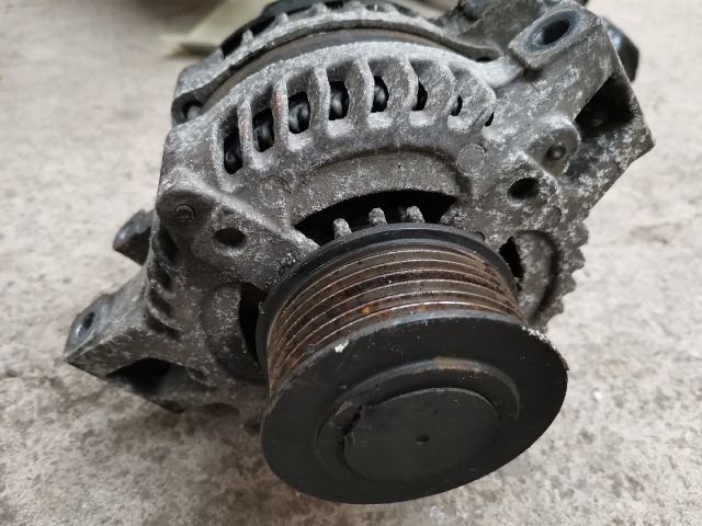 bontott HONDA STREAM Generátor