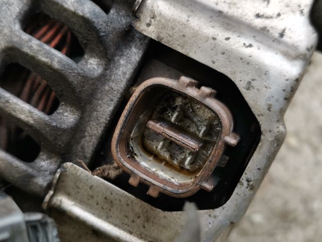 bontott HONDA STREAM Generátor