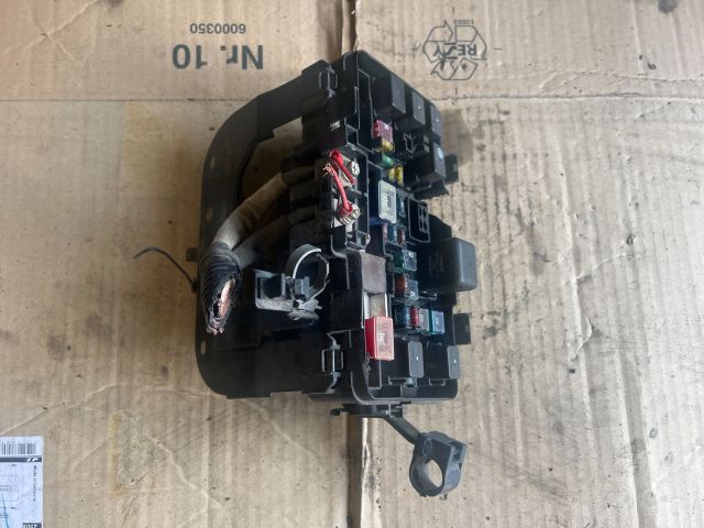 bontott HONDA STREAM Biztosítéktábla Motortér