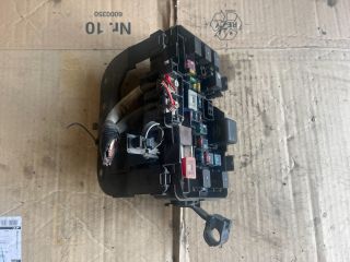 bontott HONDA STREAM Biztosítéktábla Motortér