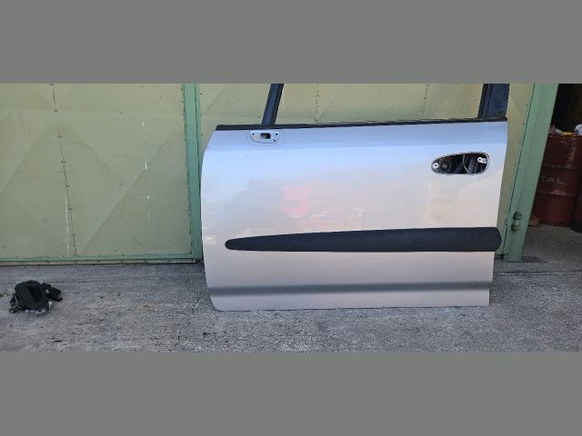 bontott HONDA STREAM Bal első Ajtó (Üres lemez)