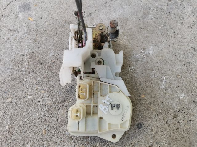 bontott HONDA STREAM Bal első Ajtózár